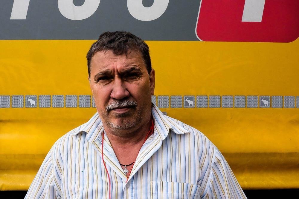 27b44bd3-4d98-4757-a74d-af7c223e9a4c?ser