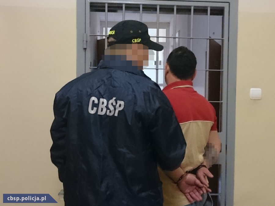 fa055b81-d658-4cfc-a8d3-fd96b4eb9a3f?ser