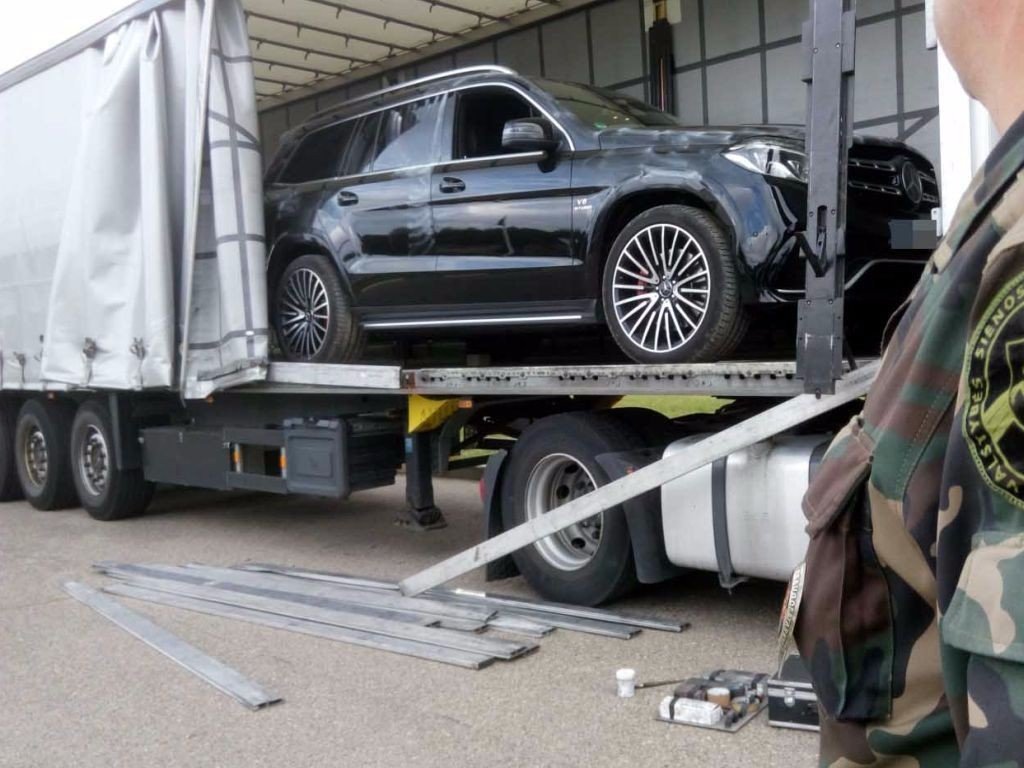 0ac12999-939c-4325-9a49-4806afd01ccb?server=place2