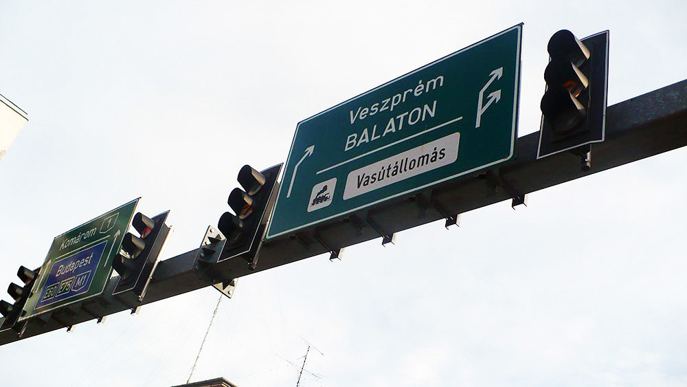 fb1a0d3f-3089-4d2d-bb5f-d76afe419978?server=place2