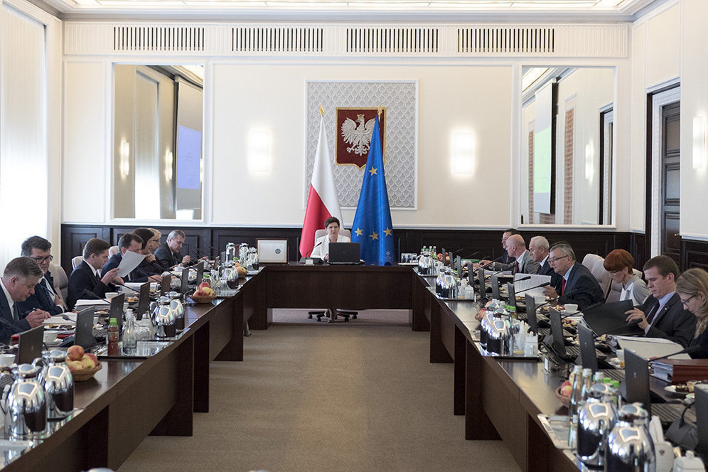 e7fcf230-2c41-4706-9f46-438370856b20?server=place2