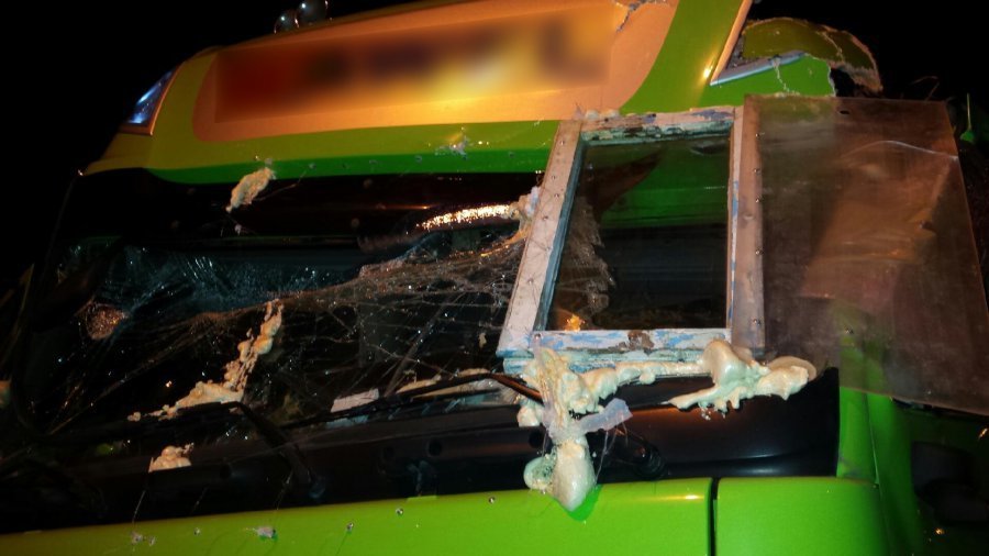 27ef8723-6513-4ffc-8a5e-15315aac0847?server=place0